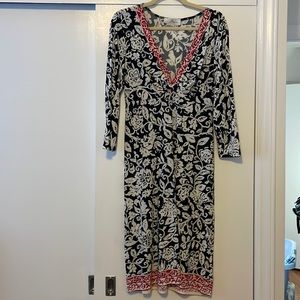 Black & White Floral with Red Trim V-Neck Dress 8
